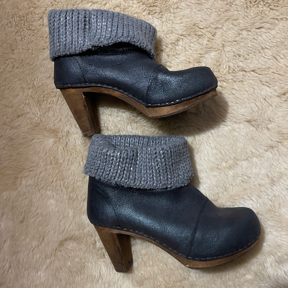 Ankle cogs